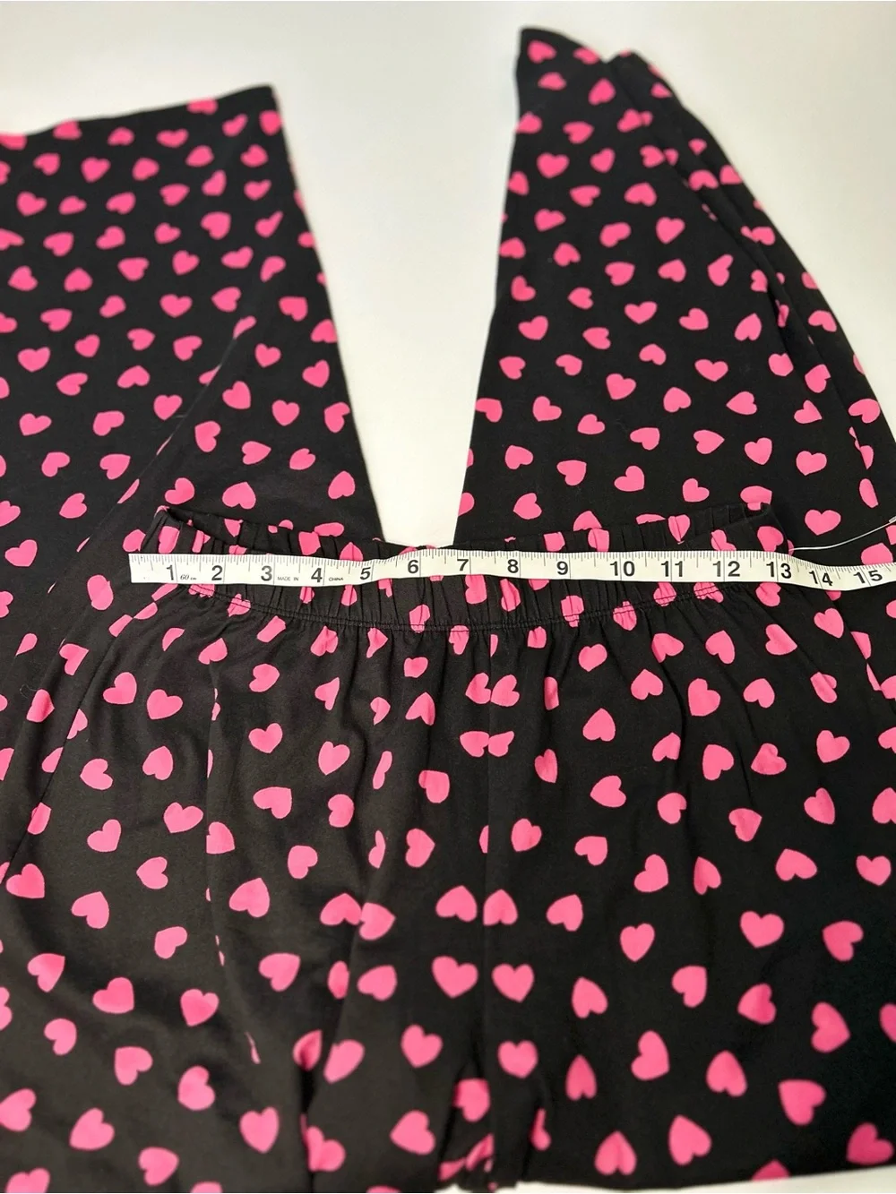Kate Spade New York Pink Scattered Hearts Pajama Lounge Pants Black
